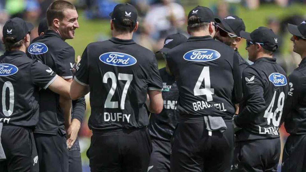 এক ম্যাচ আগেই ইংল্যান্ডকে হারিয়ে নিউজিল্যান্ডের সিরিজ জয়