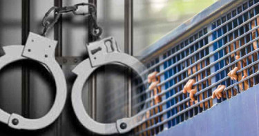 রাজধানীতে সাবেক মেয়রসহ নিষিদ্ধ আ.লীগের পাঁচ নেতাকর্মী গ্রেপ্তার