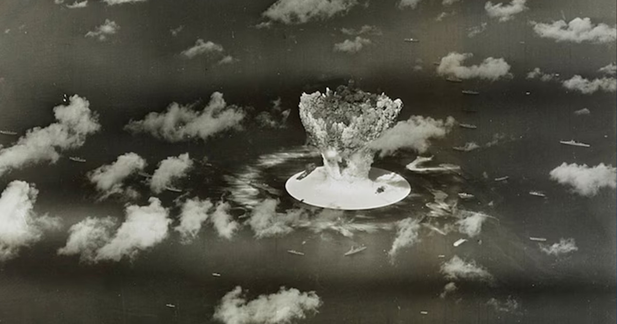 ৩৩ বছর পর পুনরায় পারমাণবিক অস্ত্র পরীক্ষা শুরুর নির্দেশ ট্রাম্পের