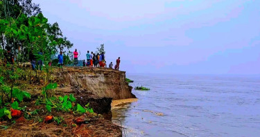 যমুনার ভাঙনে নদীগর্ভে শতাধিক ঘর, বিলীন হতে পারে মন্নিয়ার চর!