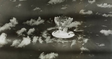 ৩৩ বছর পর পুনরায় পারমাণবিক অস্ত্র পরীক্ষা শুরুর নির্দেশ ট্রাম্পের