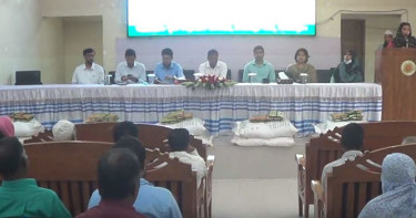 দিনাজপুরে কৃষকদের মাঝে বিনামূল্যে সার-বীজ বিতরণ