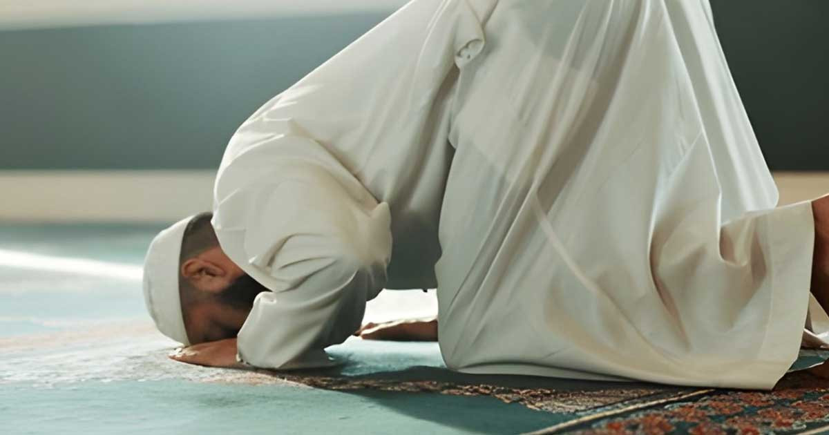 কৃতজ্ঞতার সাজদা কখন ও কিভাবে আদায় করবেন