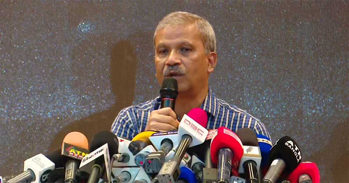 সরকার কী করবে, আমরা সত্যিই বুঝতে পারছি না: আইন উপদেষ্টা