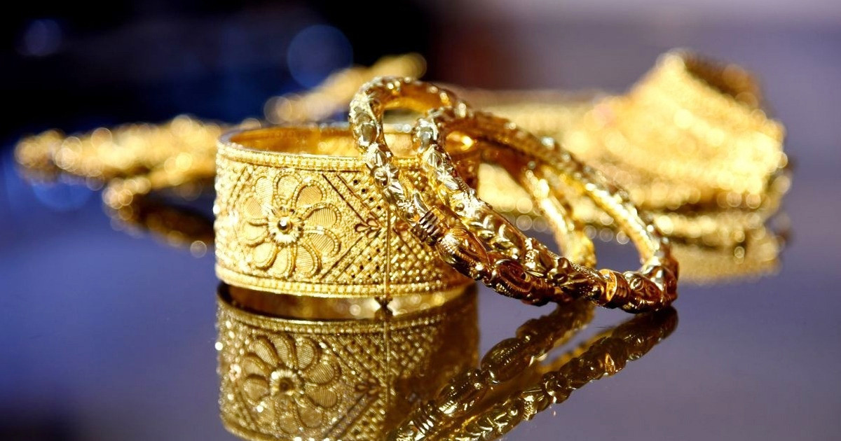 কিছুটা কমে দেশের বাজারে আজ যে দামে বিক্রি হচ্ছে স্বর্ণ