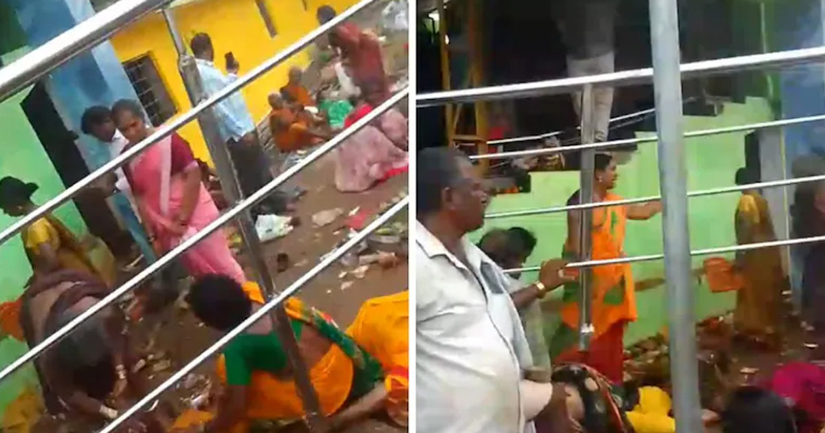 ভারতে মন্দিরে পূজা দিতে গিয়ে পদদলিত হয়ে নিহত ১২