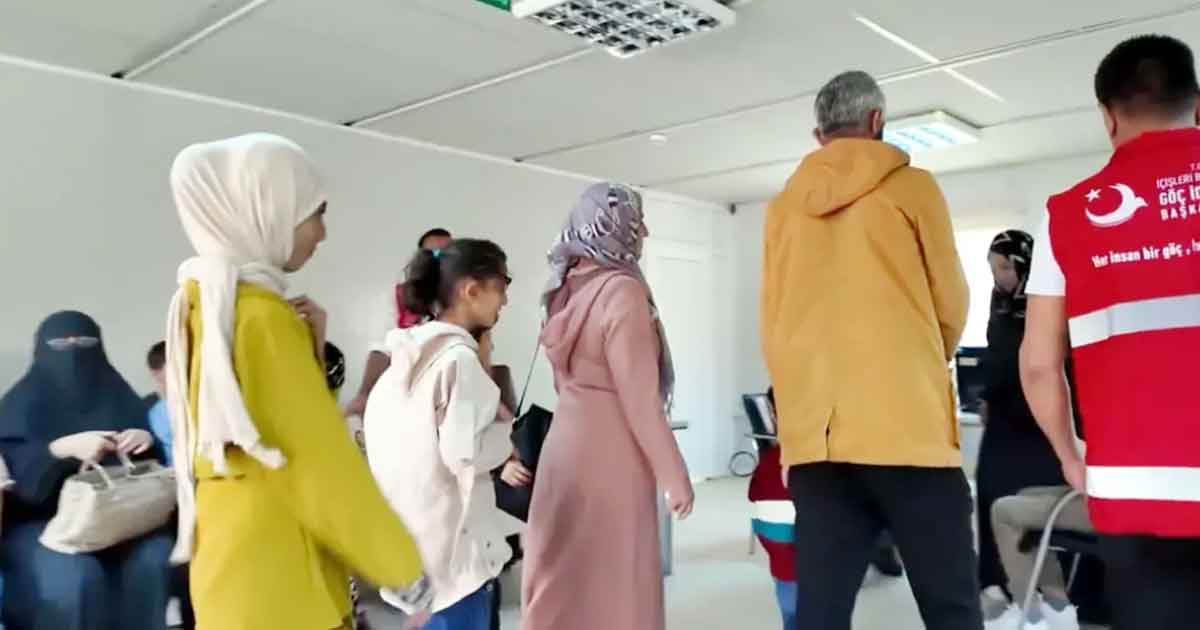 সিরিয়ায় ফেরার ঢল: তুরস্ক থেকে সাড়ে পাঁচ লাখ শরণার্থীর প্রত্যাবর্তন