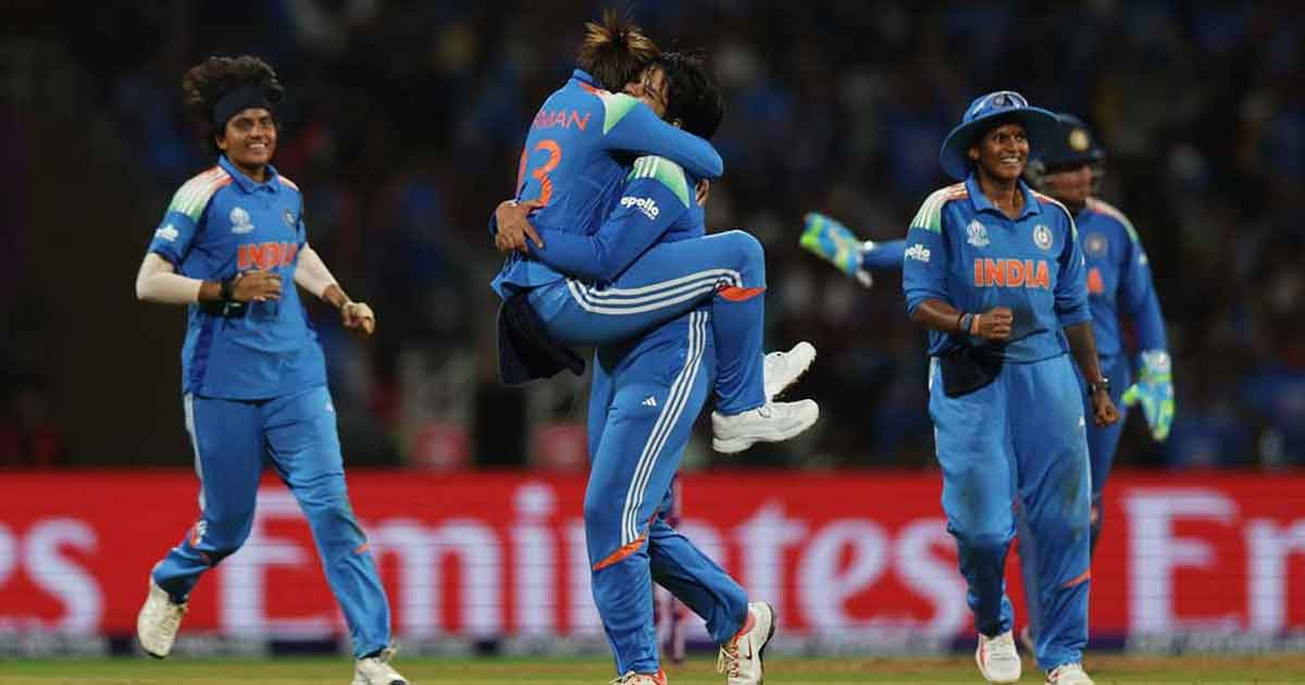 দক্ষিণ আফ্রিকাকে হারিয়ে নারী বিশ্বকাপে নতুন চ্যাম্পিয়ন ভারত