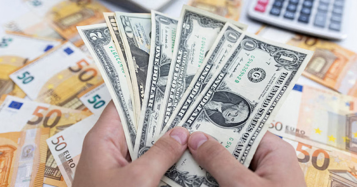 ৪ মাসে প্রবাসীরা পাঠিয়েছেন ১০ বিলিয়ন ডলার