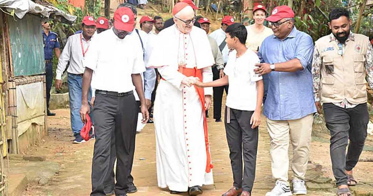 রোহিঙ্গা শিবির পরিদর্শন করলেন ভ্যাটিকানের মানব উন্নয়ন মন্ত্রী