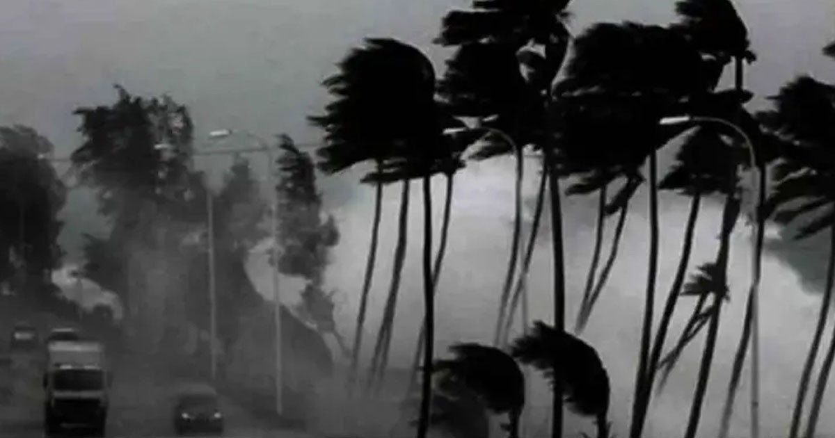 রাতে যেসব এলাকায় আঘাত হানতে পারে ঝড়