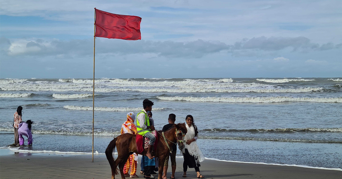 মোন্থার পর বঙ্গোপসাগরে লঘুচাপ, সমুদ্রবন্দরে ৩ নম্বর সংকেত