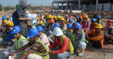 সিন্ডিকেটে আটকা পড়ছে মালয়েশিয়ার শ্রমবাজার