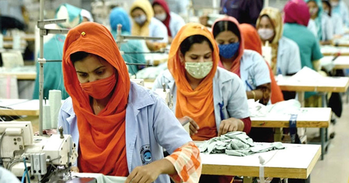 পোশাক রপ্তানি কমল টানা তিন মাস