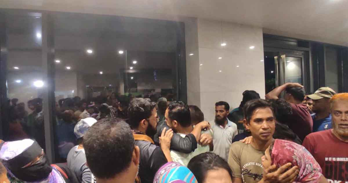 একের পর এক ৭-৮টি গুলি করা হয়