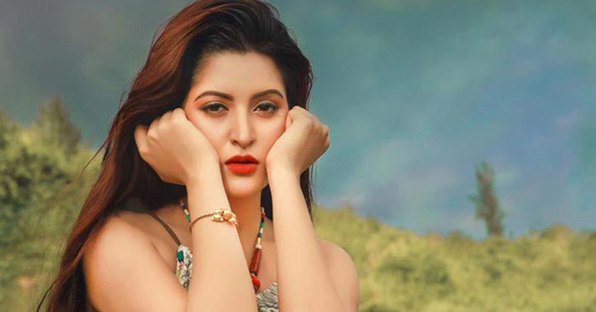 প্রশ্ন করিয়েন না, অনেক কিছু বলে দেব: পরীমনি