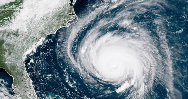 ঘূর্ণিঝড় নিয়ে নতুন সতর্কবার্তা