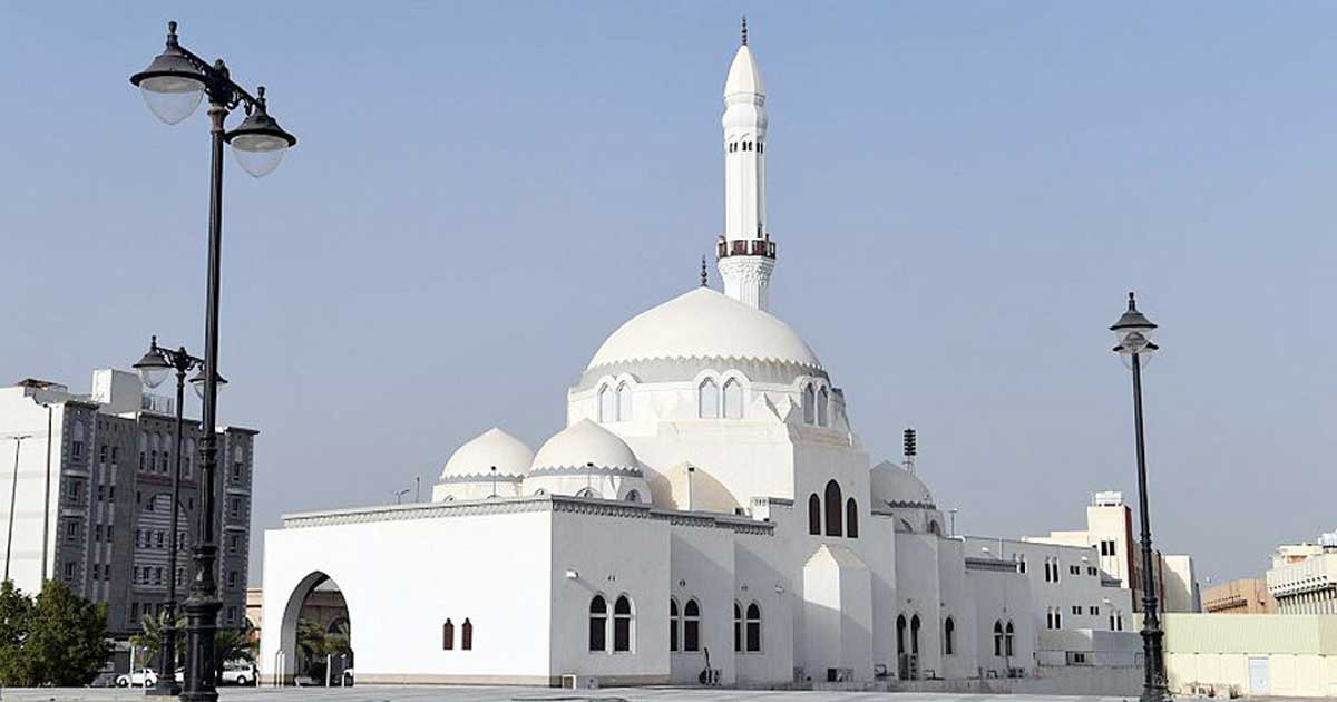 কীভাবে মূর্তি পূজার সূচনা হয়েছিলো?