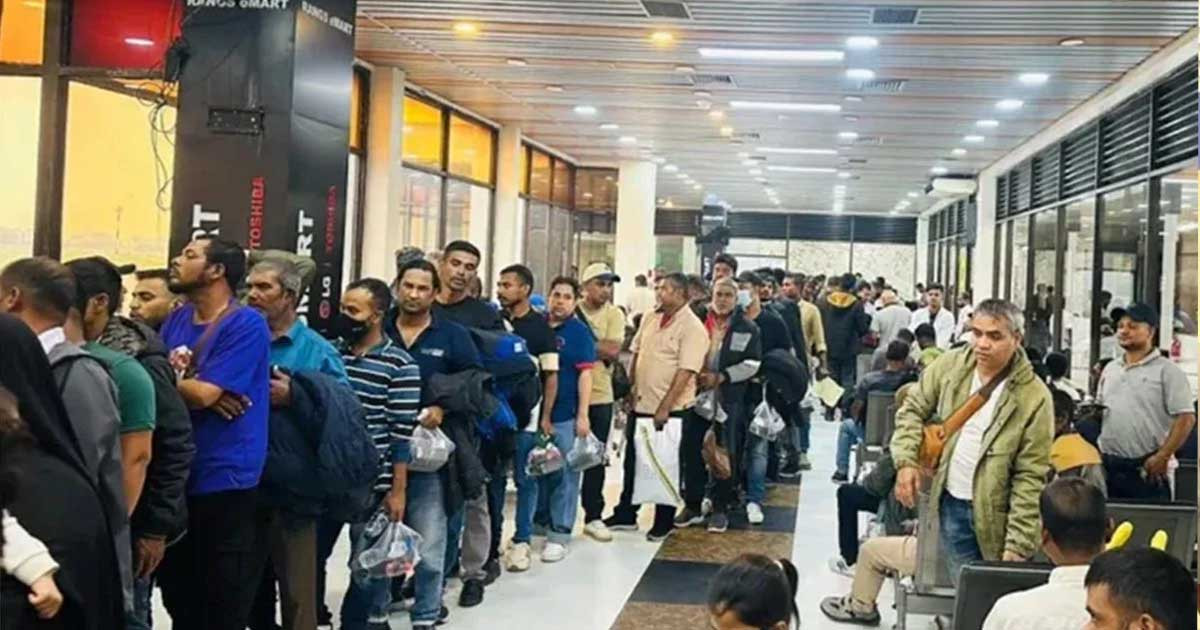 লিবিয়া থেকে চলতি মাসে ফিরলেন ৯২৮ বাংলাদেশি