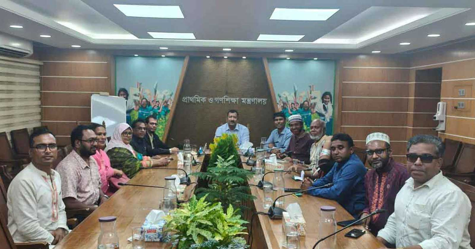 প্রাথমিক শিক্ষকদের কর্মবিরতি স্থগিত