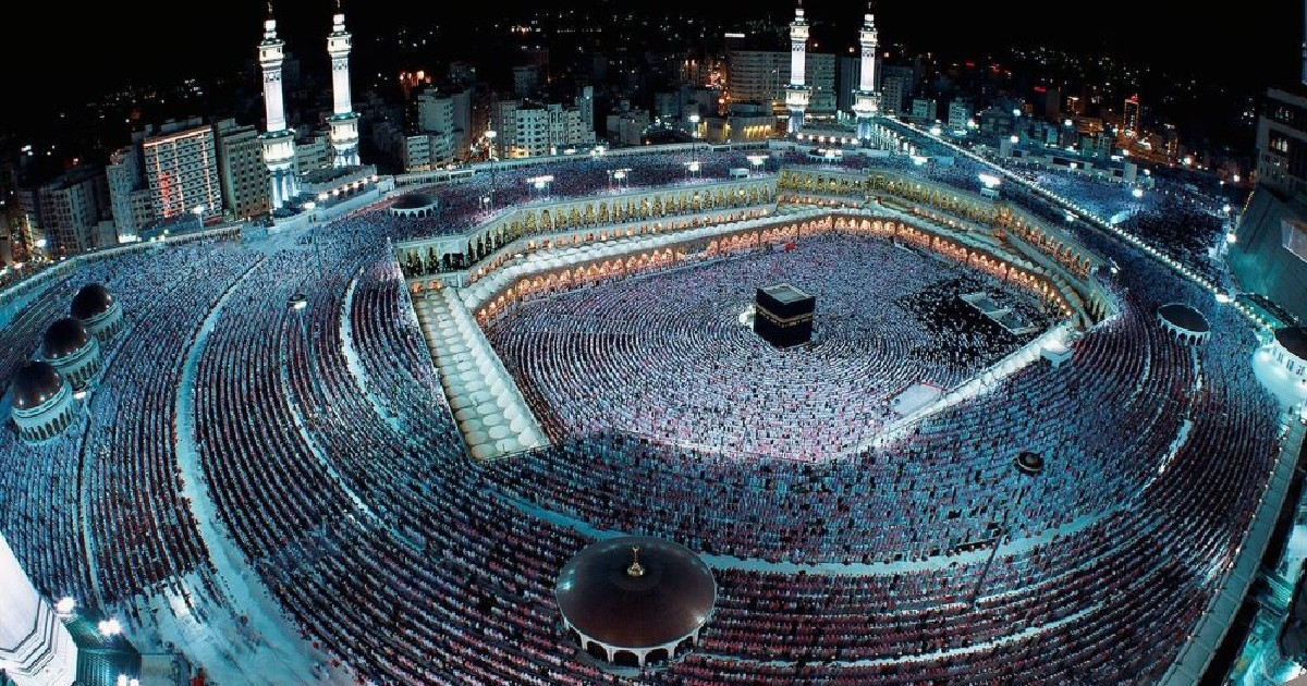 কাবা শরিফ প্রথম নির্মাণ করেন কে