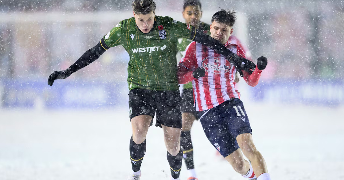 চার ঘণ্টা দীর্ঘ ফাইনালে কপাল পুড়েছে সমিতদের