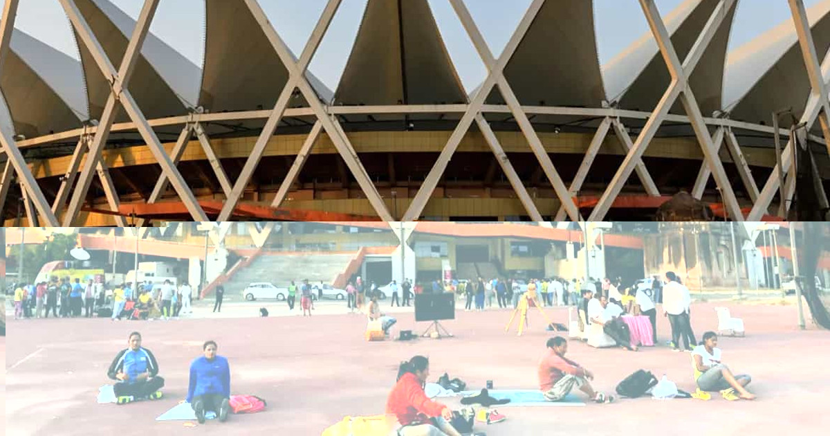 দিল্লির জহরলাল নেহেরু স্টেডিয়াম ভেঙে ফেলার সিদ্ধান্ত, কেনো?