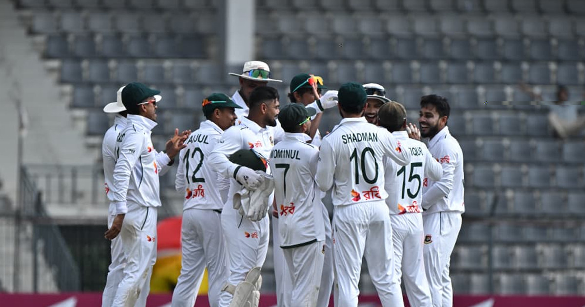 দ্বিতীয় সেশনে রাজত্ব বাংলাদেশি বোলারদের