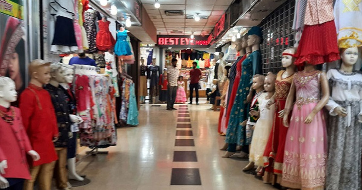 বৃহস্পতিবার সারাদেশে দোকানপাট খোলা নিয়ে বিশেষ বিজ্ঞপ্তি