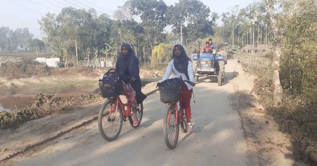 পঞ্চগড়ে দিনে ঝলমলে রোদ, রাতে কনকনে ঠান্ডা