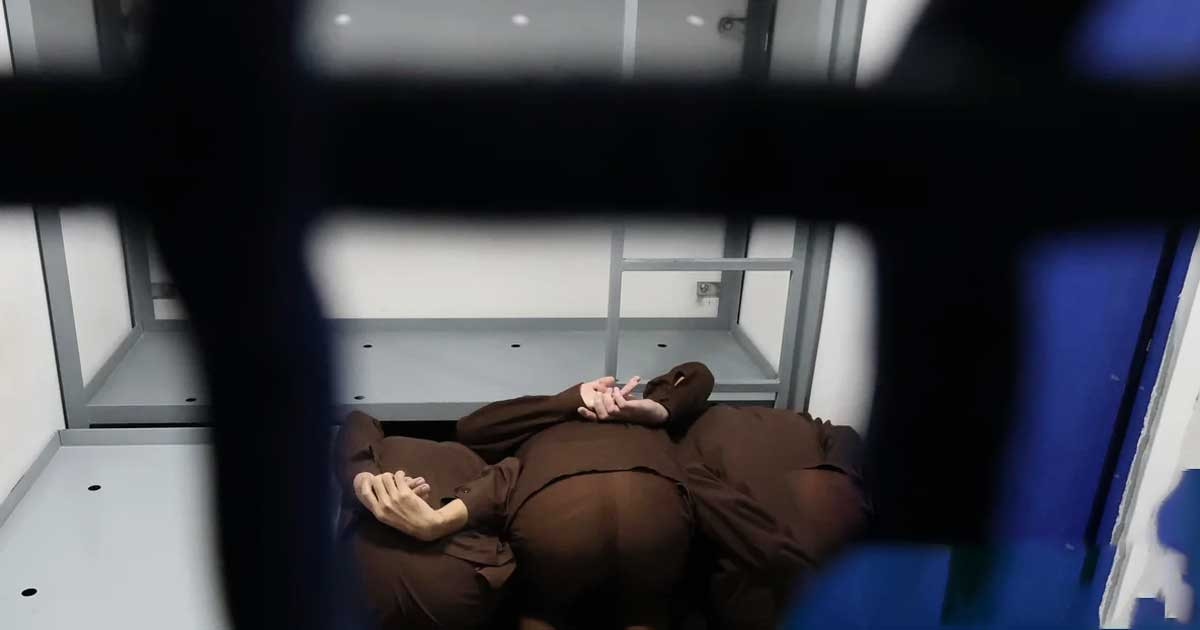 মাটির নিচে বীভৎস কারাগার, যেখানে শ্বাস নেয়াও অপরাধ