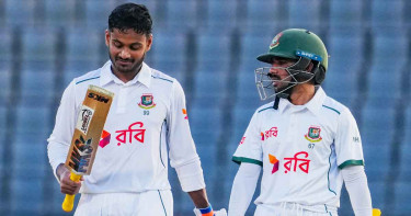 ৯ বলের ব্যবধানে বড় আক্ষেপ নিয়ে জয়-মুমিনুলের বিদায়