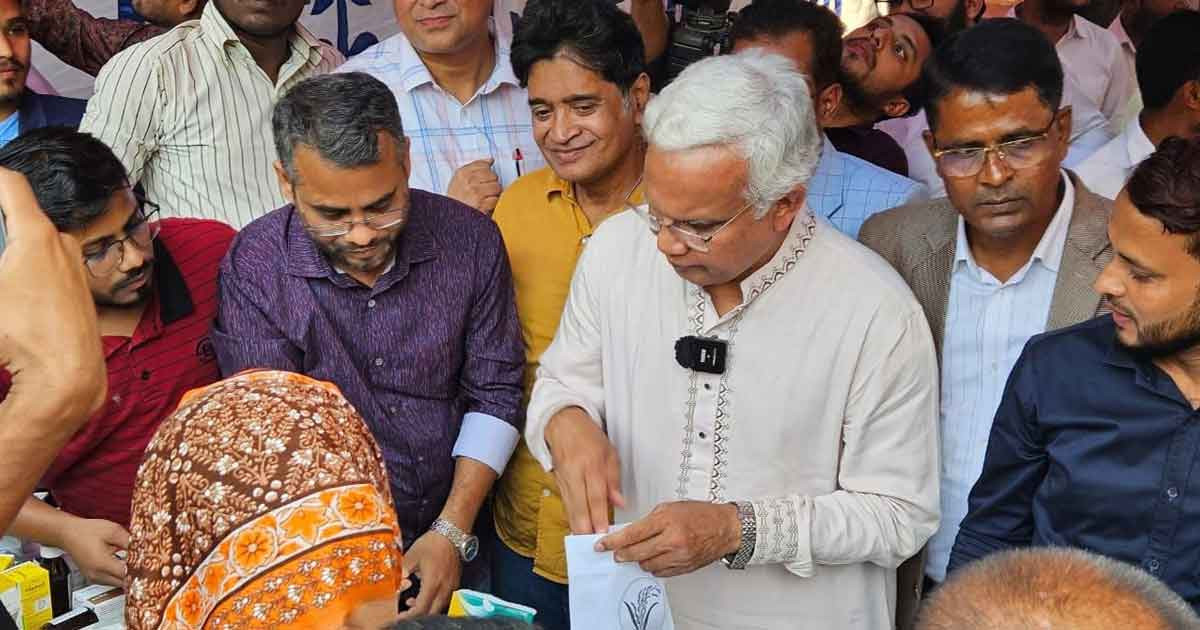 বিএনপি সব সময় দেশের মানুষের পাশে থাকে: ডা. জাহিদ