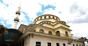 হাজারো মুসলমানের মিলনমেলা