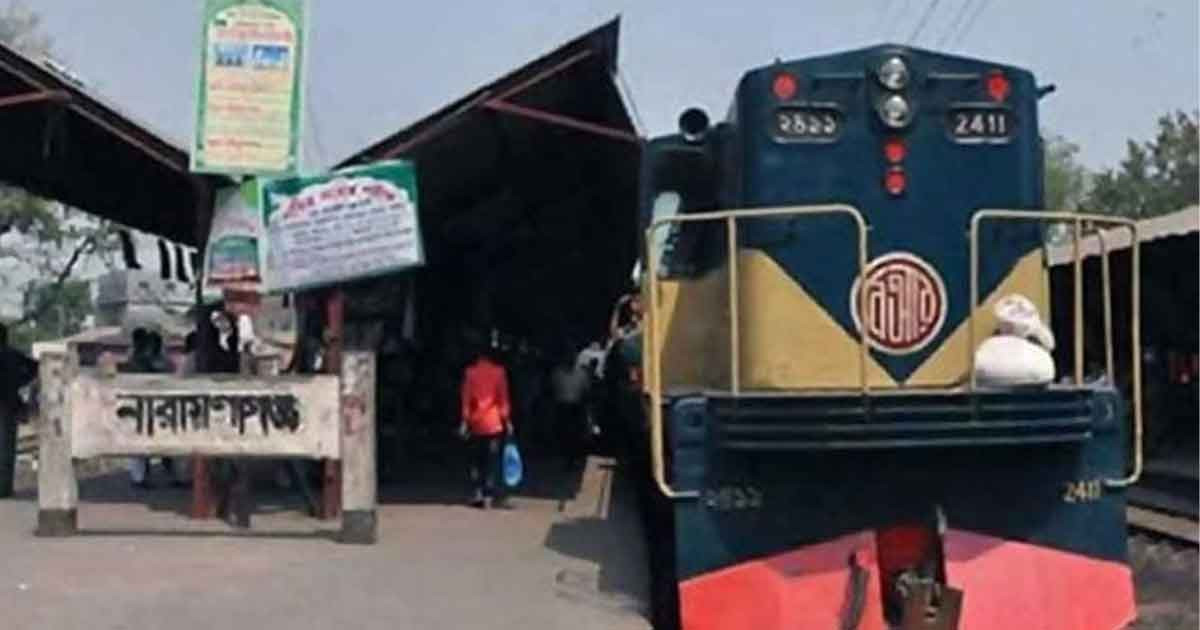 মাসে ৬০০ টাকায় যতবার খুশি ট্রেন যাত্র!