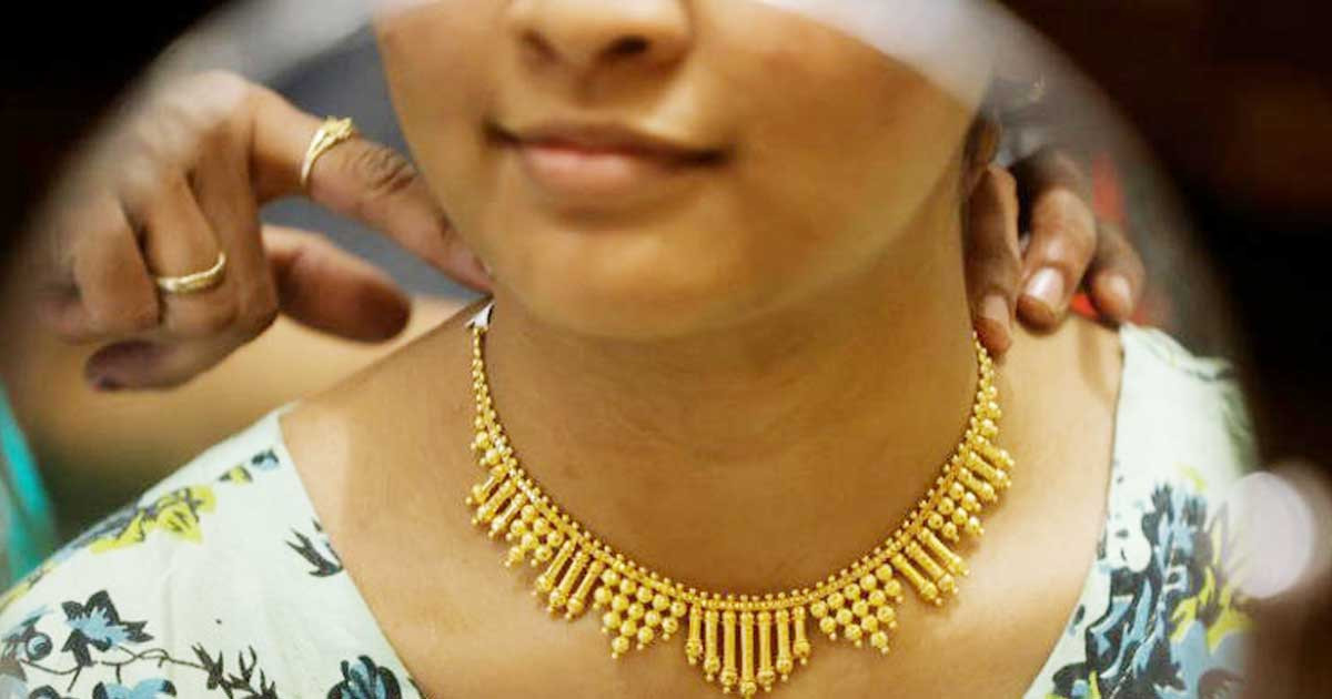 স্বর্ণের দামে বড় ধস