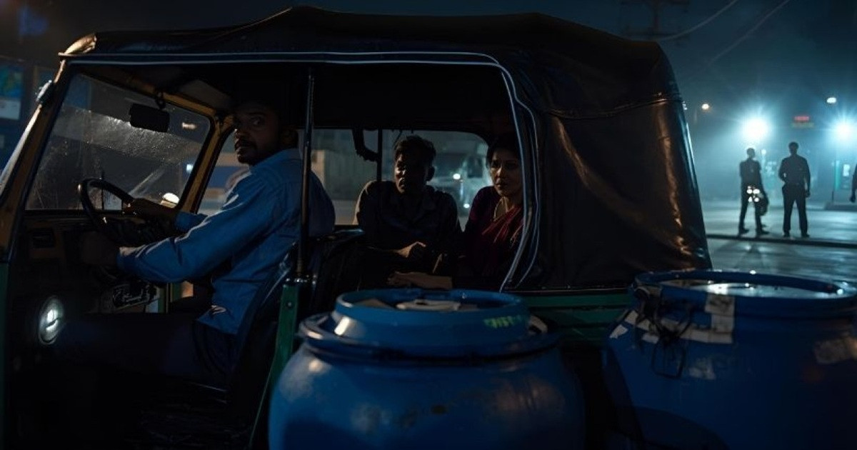 ত্রিভুজ পরকীয়া প্রেমের বলি কাঁচামাল ব্যবসায়ী