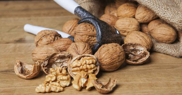 যেসব কারণে আখরোট রাখবেন খাদ্য তালিকায়