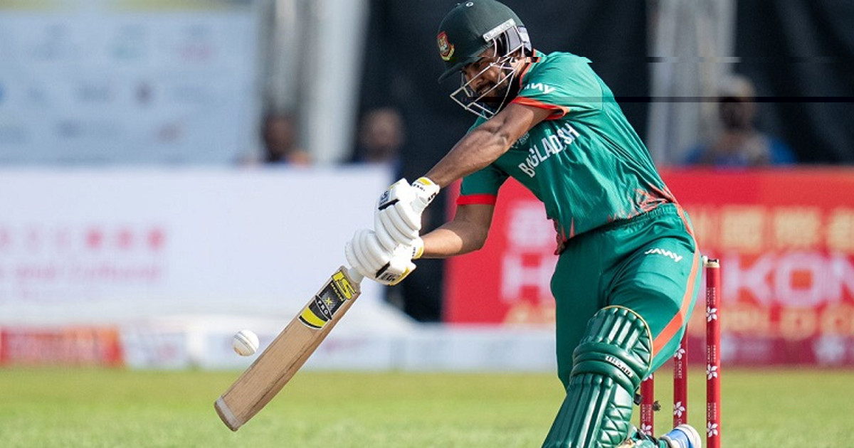 ৫ বলে টানা ৫ ছক্কা, আকবর আলীর নতুন ইতিহাস