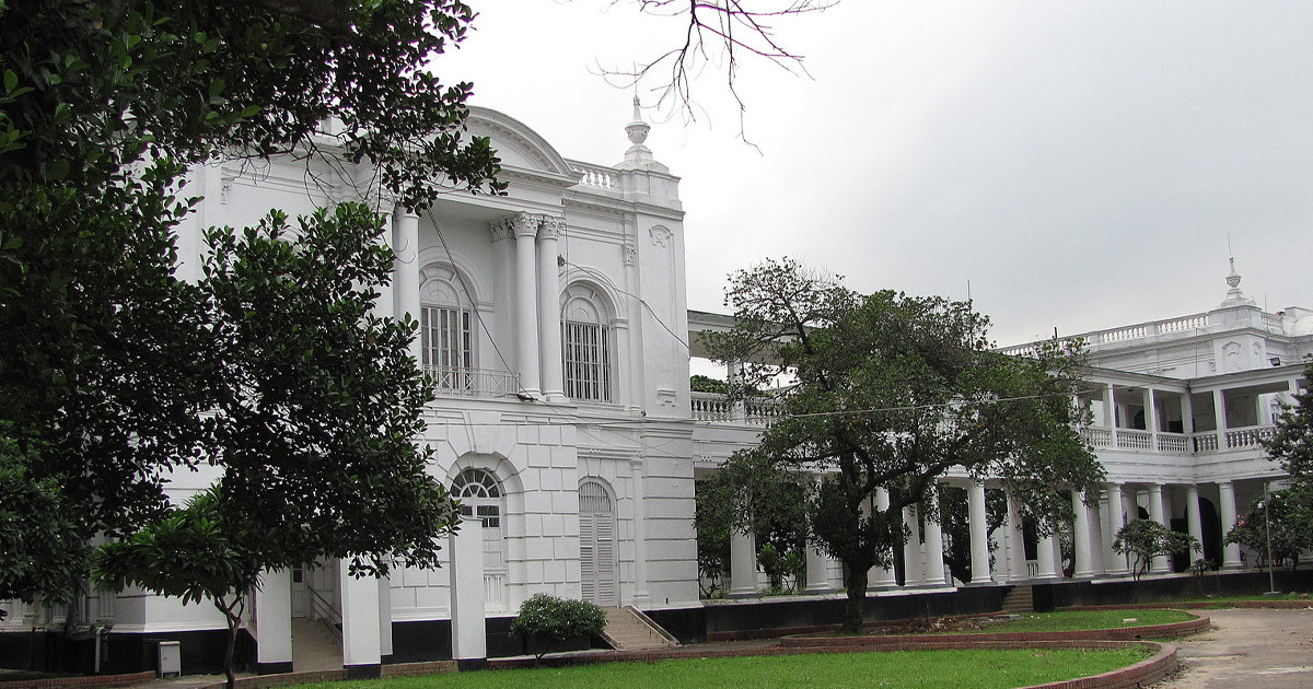 শহীদ আবুল হাসানের মরদেহ তুলে পরিবারে হস্তান্তরের নির্দেশ
