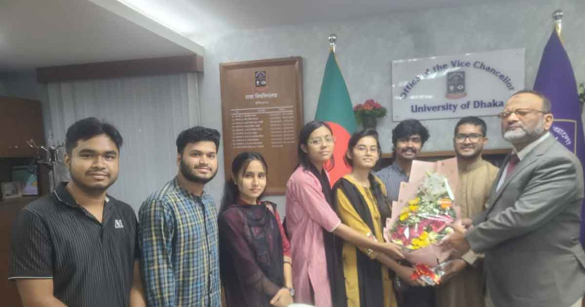 ঢাবি উপাচার্যের সঙ্গে বিশ্ববিদ্যালয়টির বসুন্ধরা শুভসংঘের নতুন কমিটির সাক্ষাৎ