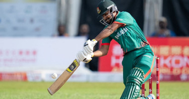 ৫ বলে টানা ৫ ছক্কা, আকবর আলীর নতুন ইতিহাস