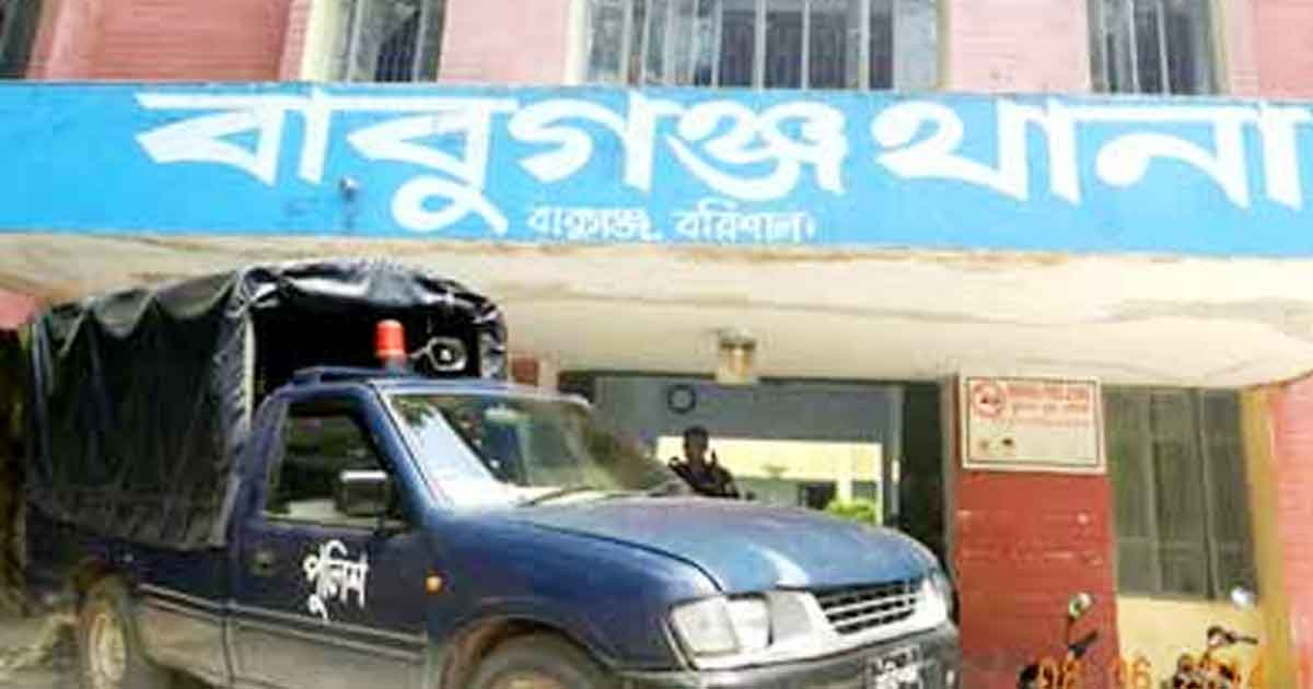 মিষ্টি বিতরণকে কেন্দ্র করে দুই গ্রুপের সংঘর্ষে রণক্ষেত্র বরিশাল