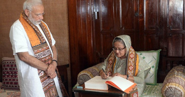 ভারতের গণমাধ্যমে হাসিনাকে নিয়ে ‌‘ইন্টারপোলে রেড নোটিসের’ খবর