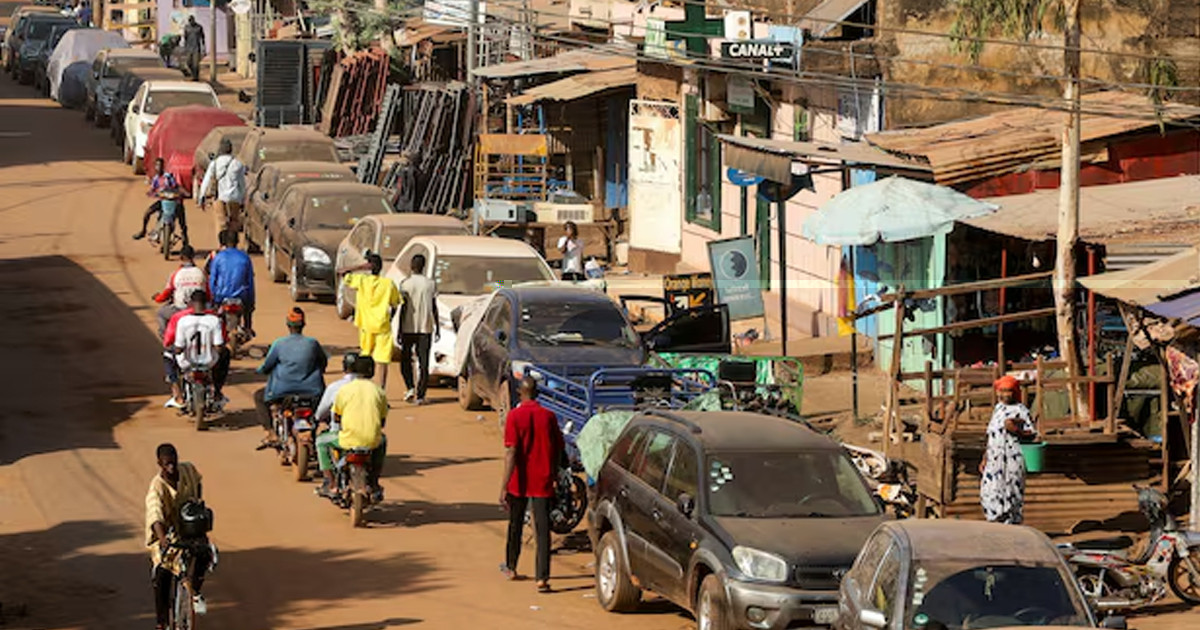 গ্রামে অভিযান চালিয়ে ৩১ জনকে হত্যা করলো মালির সেনাবাহিনী