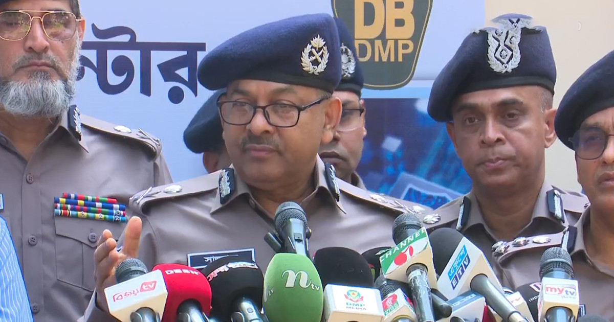 সাইবার সাপোর্ট সেন্টারের উদ্বোধন করলেন ডিএমপি কমিশনার