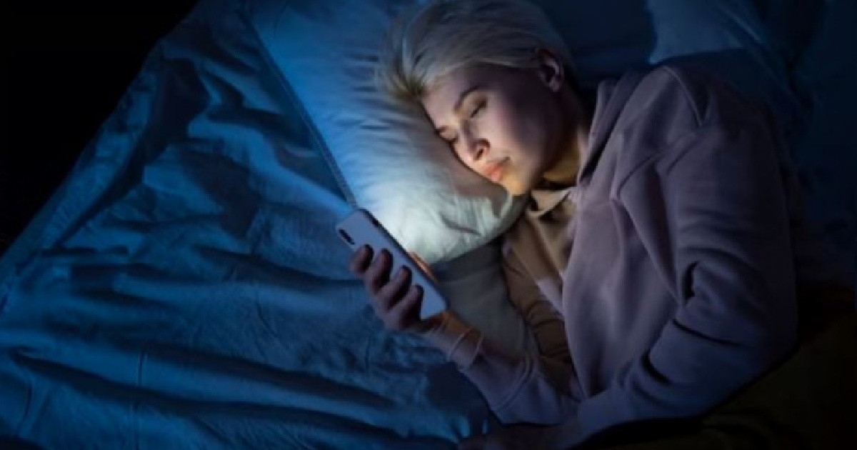 কম ঘুমালে শরীরে ভয়ঙ্কর যেসব ক্ষতি হয়