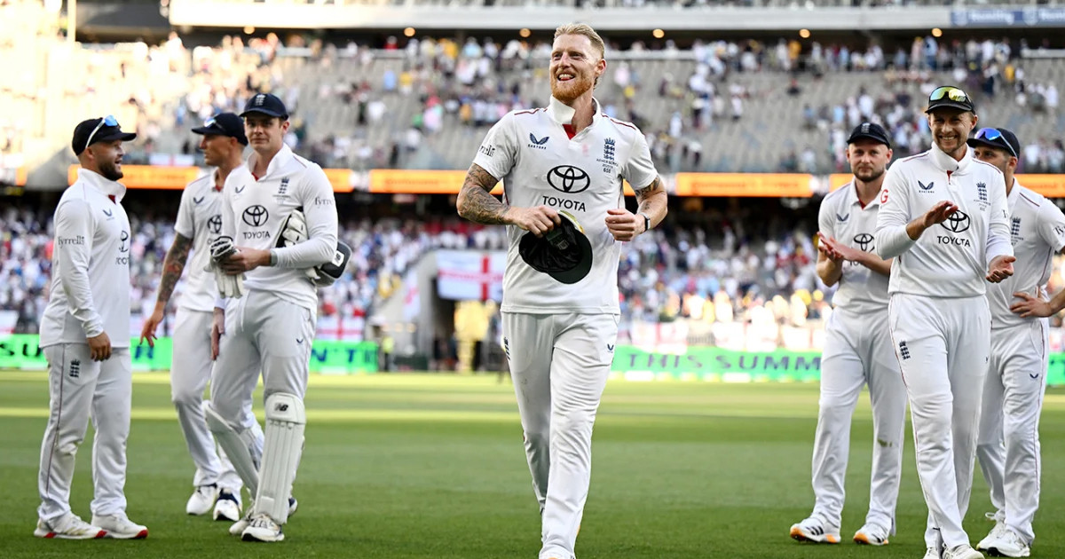 ১৩২ রানে গুটিয়ে গেল অস্ট্রেলিয়া, ইংল্যান্ডের লিড ৪০