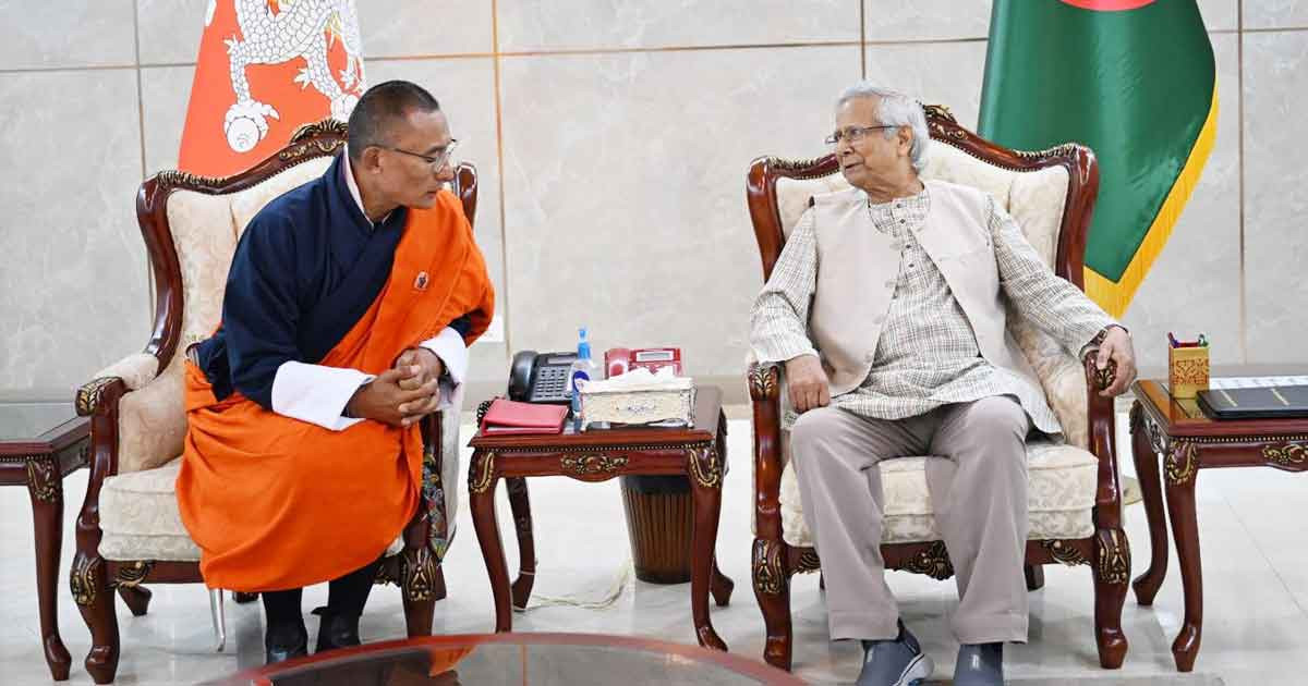 ঢাকায় পৌঁছেই ভূমিকম্পে ক্ষয়ক্ষতির খোঁজ নিলেন ভুটানের প্রধানমন্ত্রী