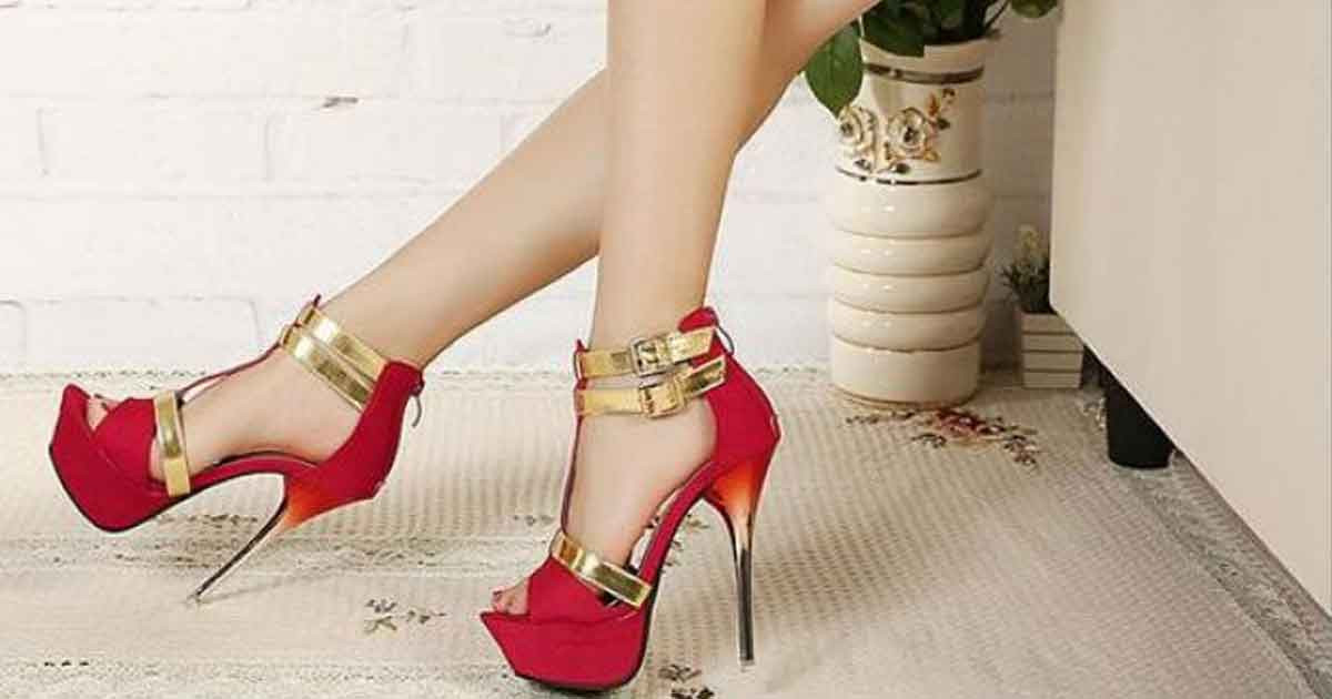 হাই হিল পরলে মানসিক সমস্যা বাড়ে? যা বলছে গবেষণা
